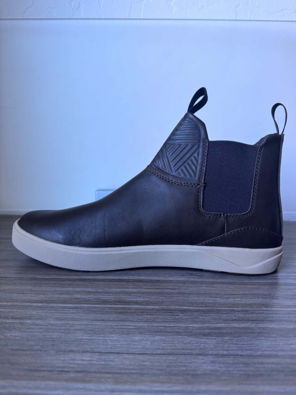 OluKai Men's Lae ahi Mid Chelsea Boots in Dark Java Brown $150 - Picture 10 of 16